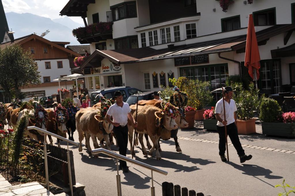 Hotel Tipotsch Stumm Luaran gambar